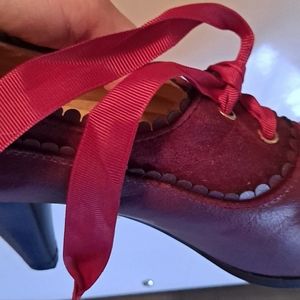 Red leather & suede kitten heel